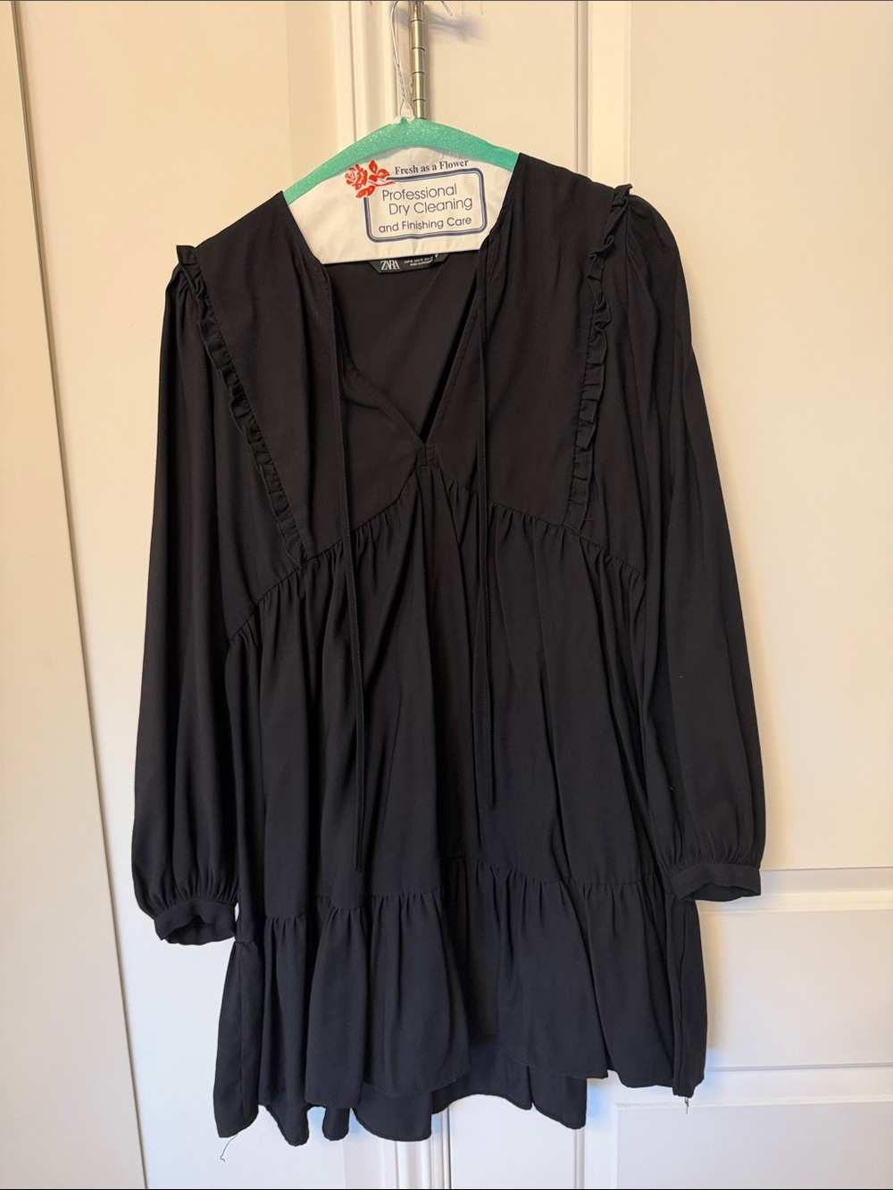 Zara Black Long-Sleeve Tiered Mini Dress with V-Neck
